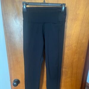 2 pairs of Gilly Hicks black leggings by Hollister